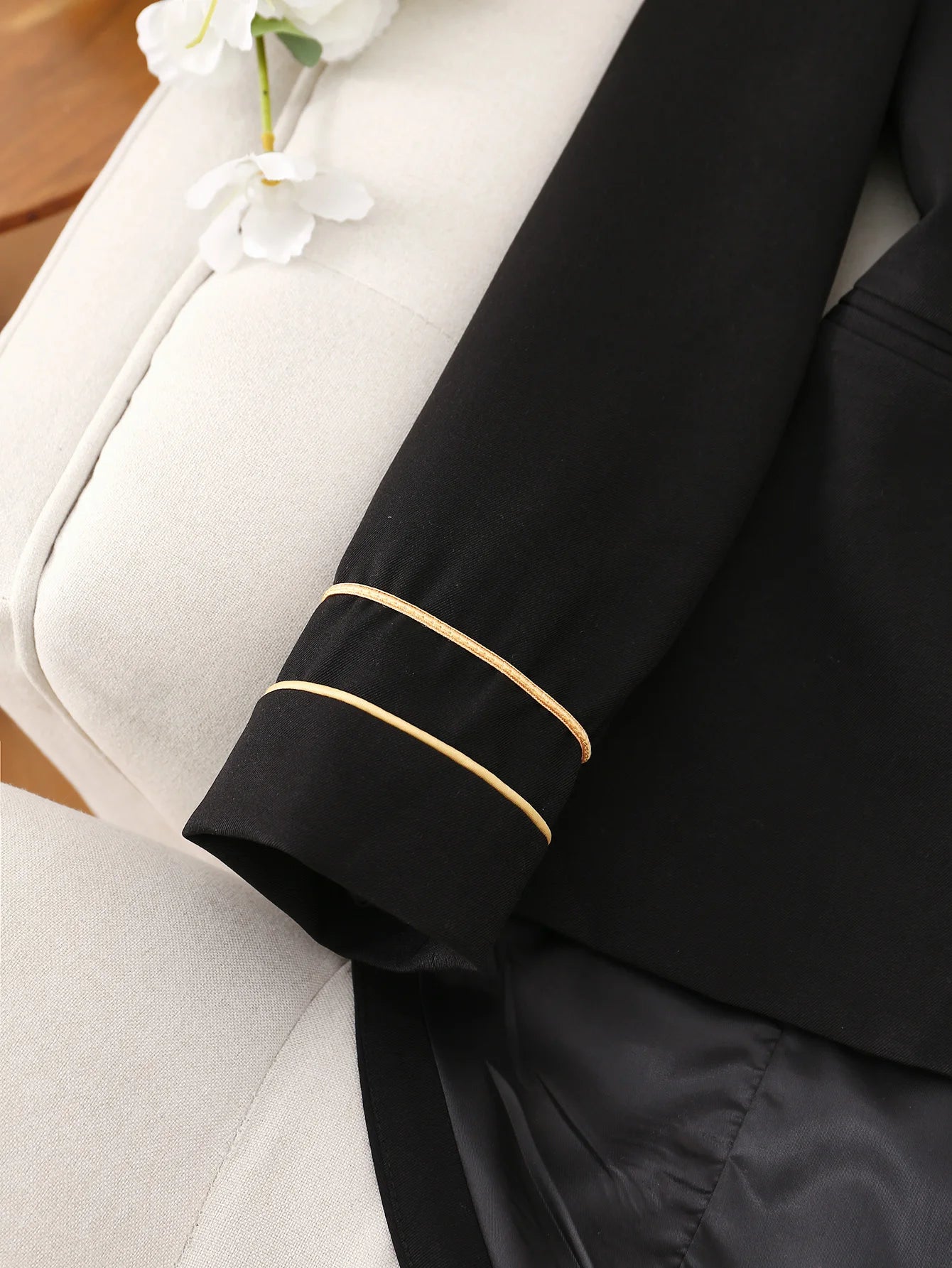 Elegant Black Double-Breasted Blazer with Golden Buttons -Long Sleeves, Polyester Fabric, Perfect for Spring/Fall, Formal Attire