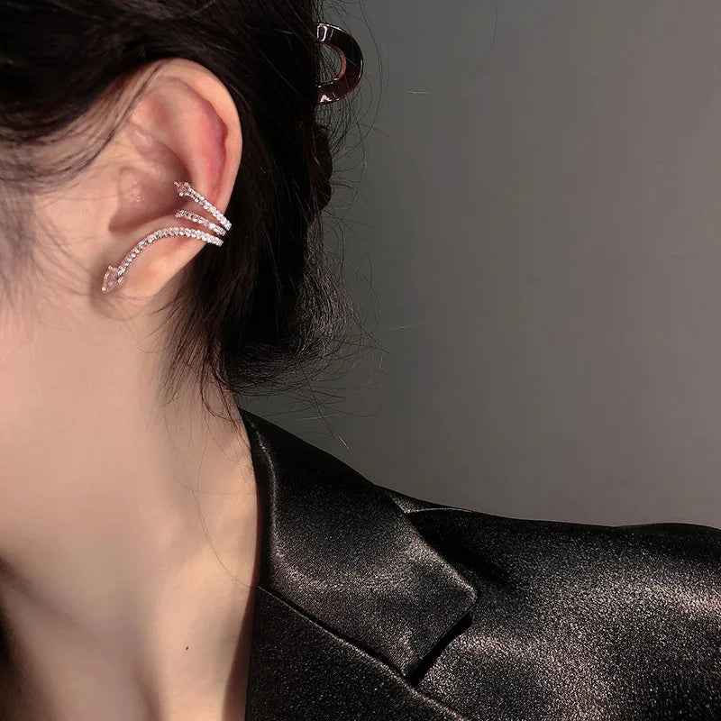 JWER New Exquisite Rhinestone Shiny Zircon Snake Earrings Stud for Ladies Girls with Ear Clip Trendy Street Party Jewelry Gifts