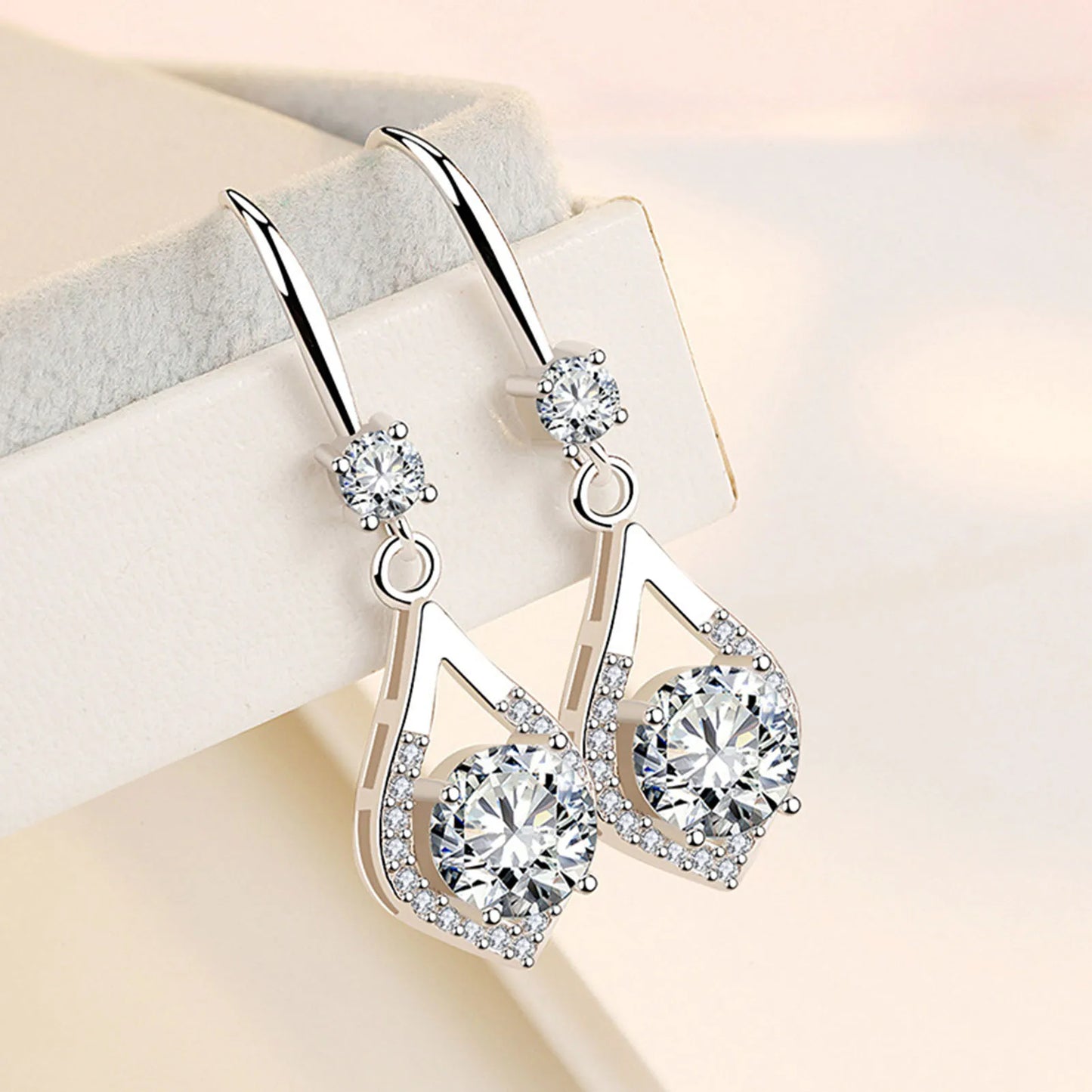 New 925 Sterling Silver Luxury Crystal Zircon Earrings Charms for Woman Cute Engagement Wedding Jewelry Gift