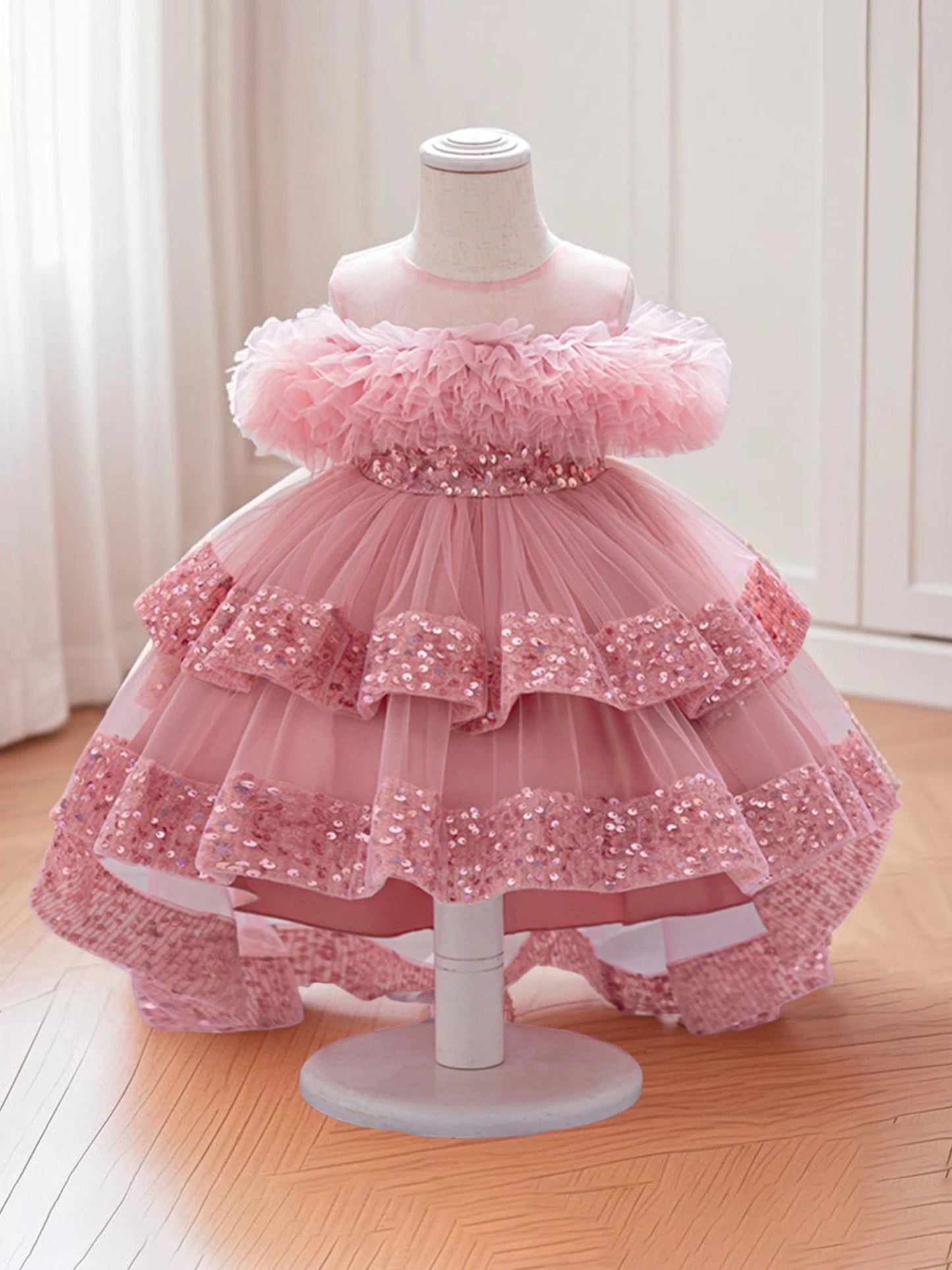 Girls Sparkly Sequin Princess Dress with Tulle Skirt and High-Low Hemline Perfect for Birthday Parties and Weddings
